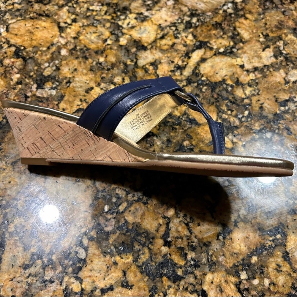 Lily Pulitzer MCKIM wedge sandals in Navy size 7 **new in box**